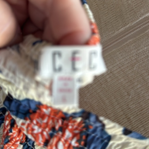 Dress - Picture 5 of 5